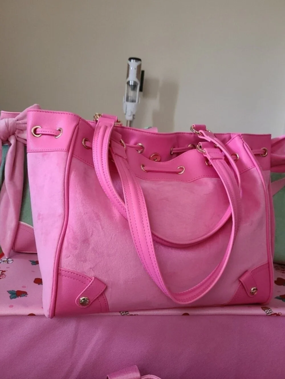 Juicy Couture Bag ๐ - Picture 4 of 5